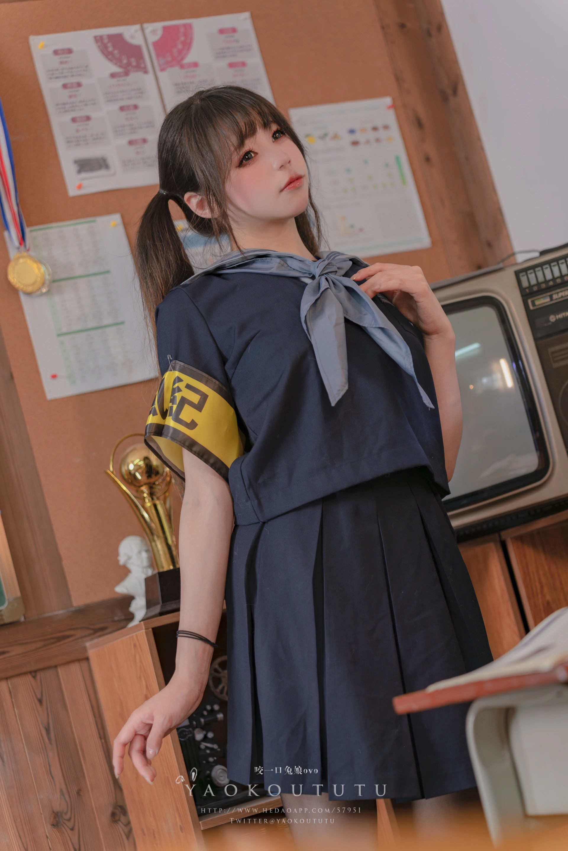 咬一口兔娘(黏黏团子兔) – NO.045 学生会长竞选中&脸红的思春期 2